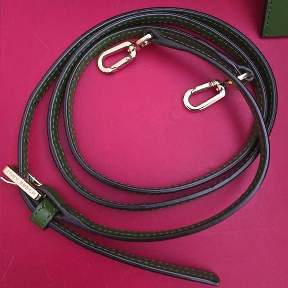 Tory Burch Green Quilted Handbag - Picture 3 of 3